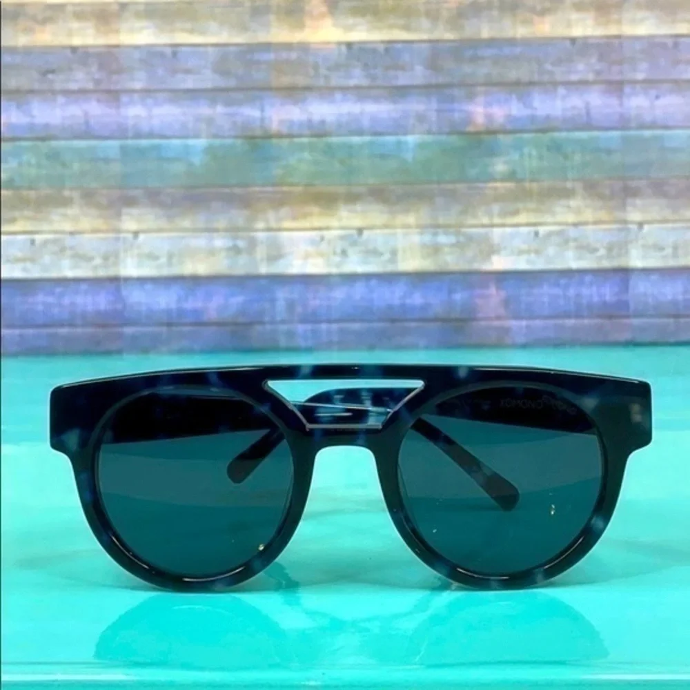 New Women’s KOMONO Black & Blue Sunglasses tortoise